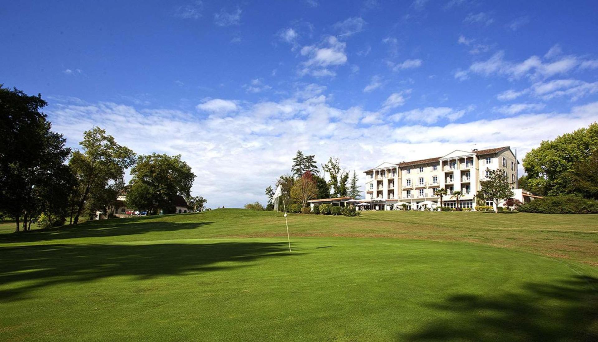 Brit Hotel Du Golf Le Lodge Salies-de-Béarn Zewnętrze zdjęcie