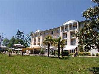 Brit Hotel Du Golf Le Lodge Salies-de-Béarn Zewnętrze zdjęcie